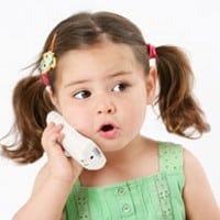 Compétences sociales et langagières de l'enfant précoce