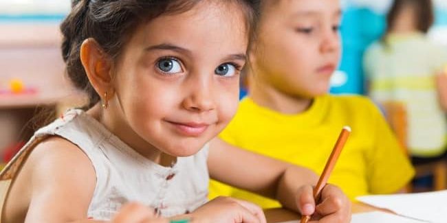 Qu'est-ce qu'une bonne adaptation scolaire pour l'enfant surdoué ?