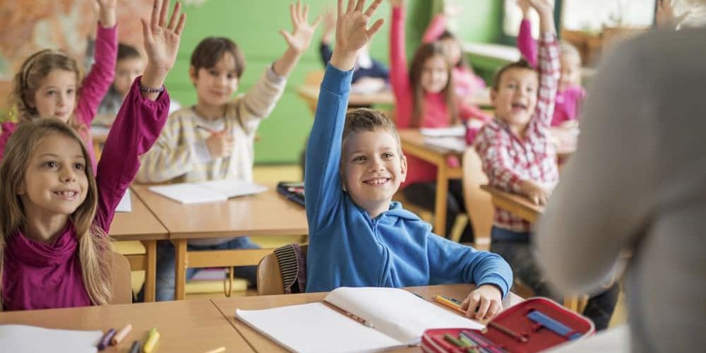 10 idées simples pour bien accompagner les enfants précoces à l'école